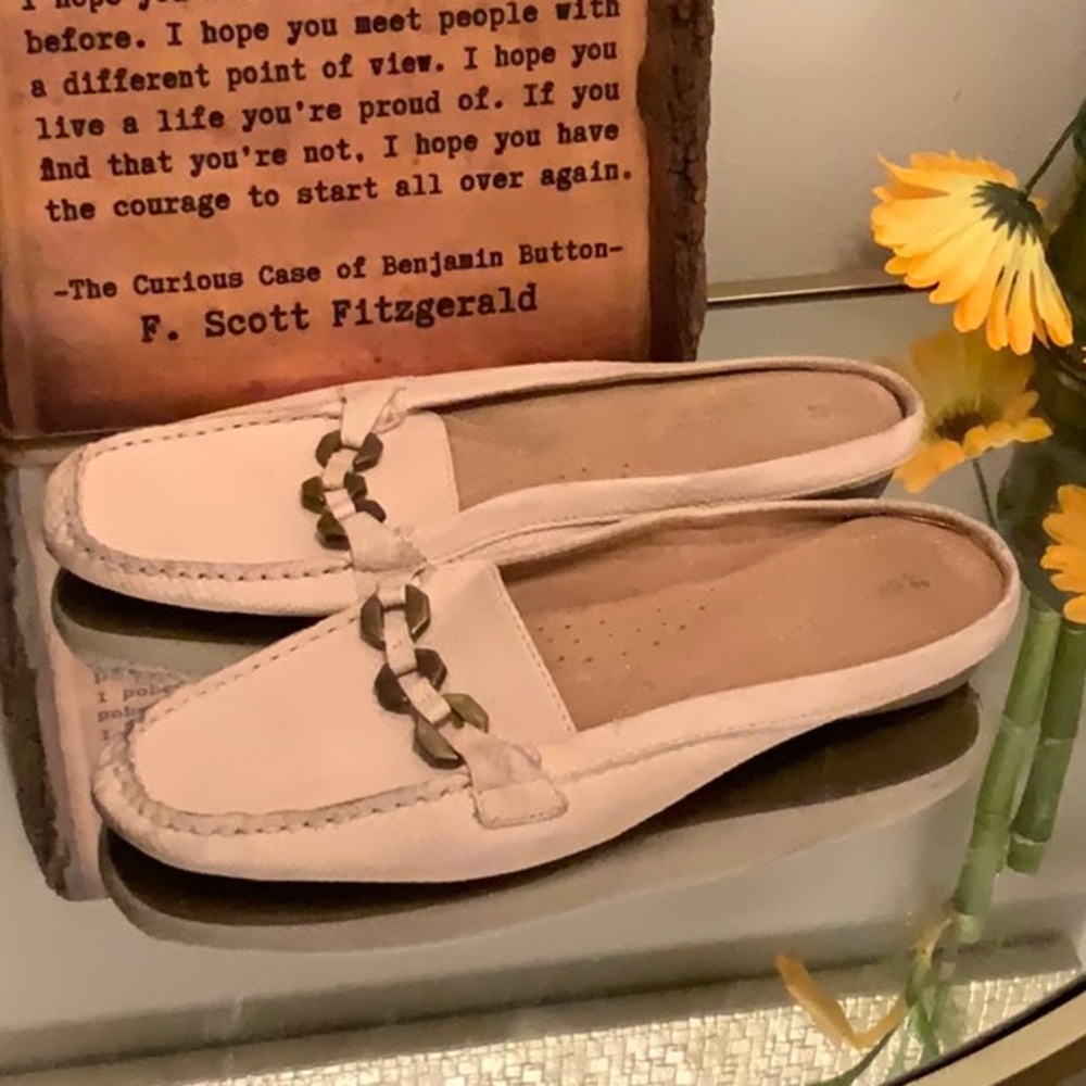 Naturalized slip ons
